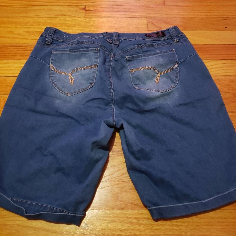Womens size 14 jean long shorts